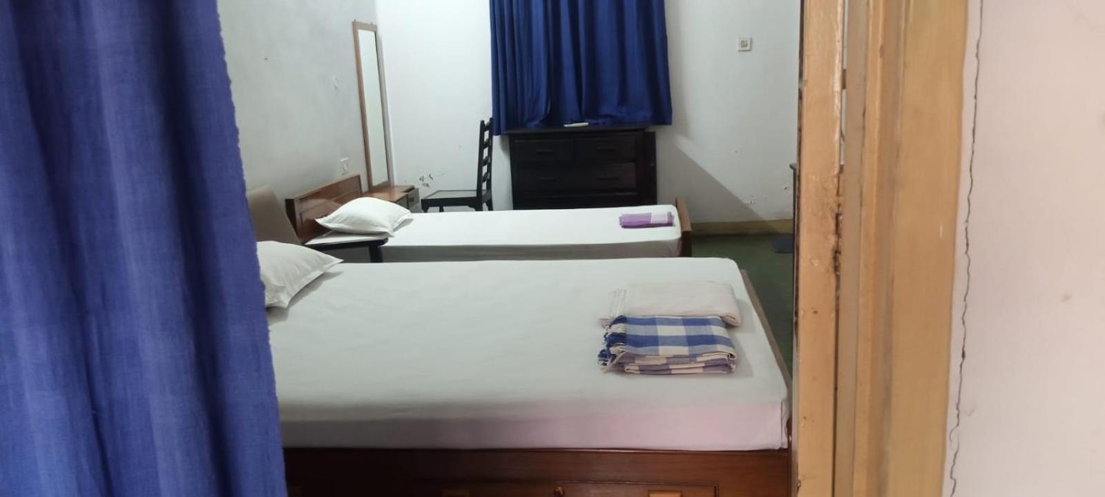 Ywca Gallway Guest House Калькутта Экстерьер фото