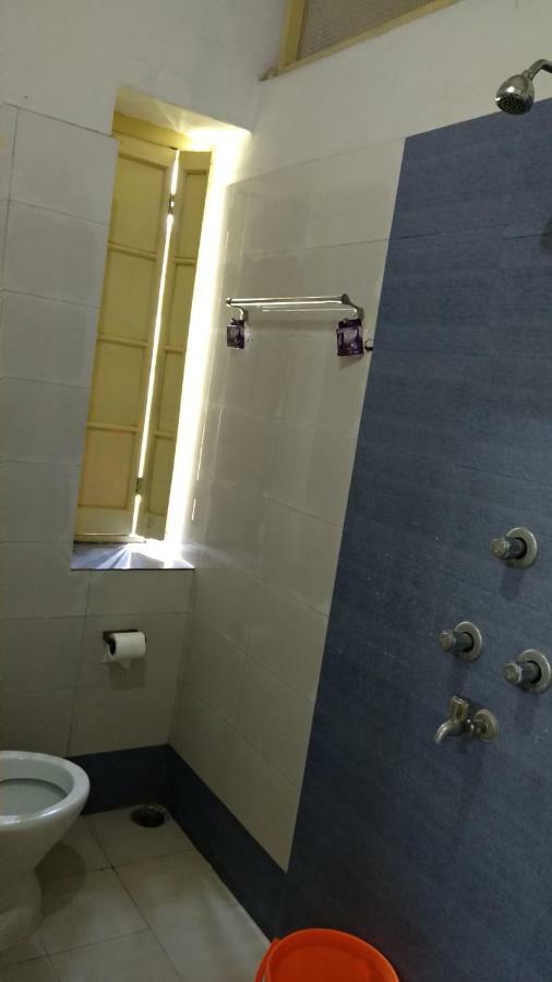 Ywca Gallway Guest House Калькутта Экстерьер фото